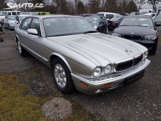 Jaguar XJ